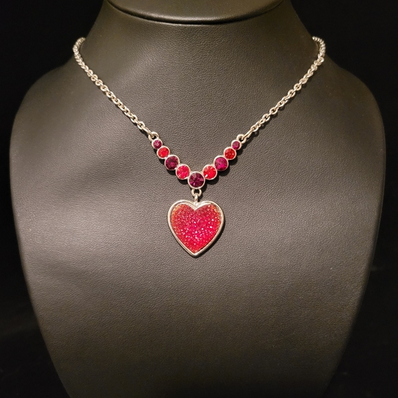 Estate Liz Claiborne Red Heart Rhinestone Necklace - Picture 2 of 6